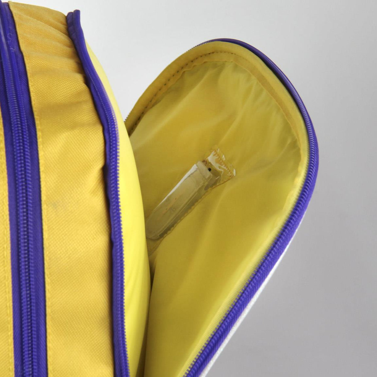 MOCHILA CON LUZ MINIONS MOVIE BELLO