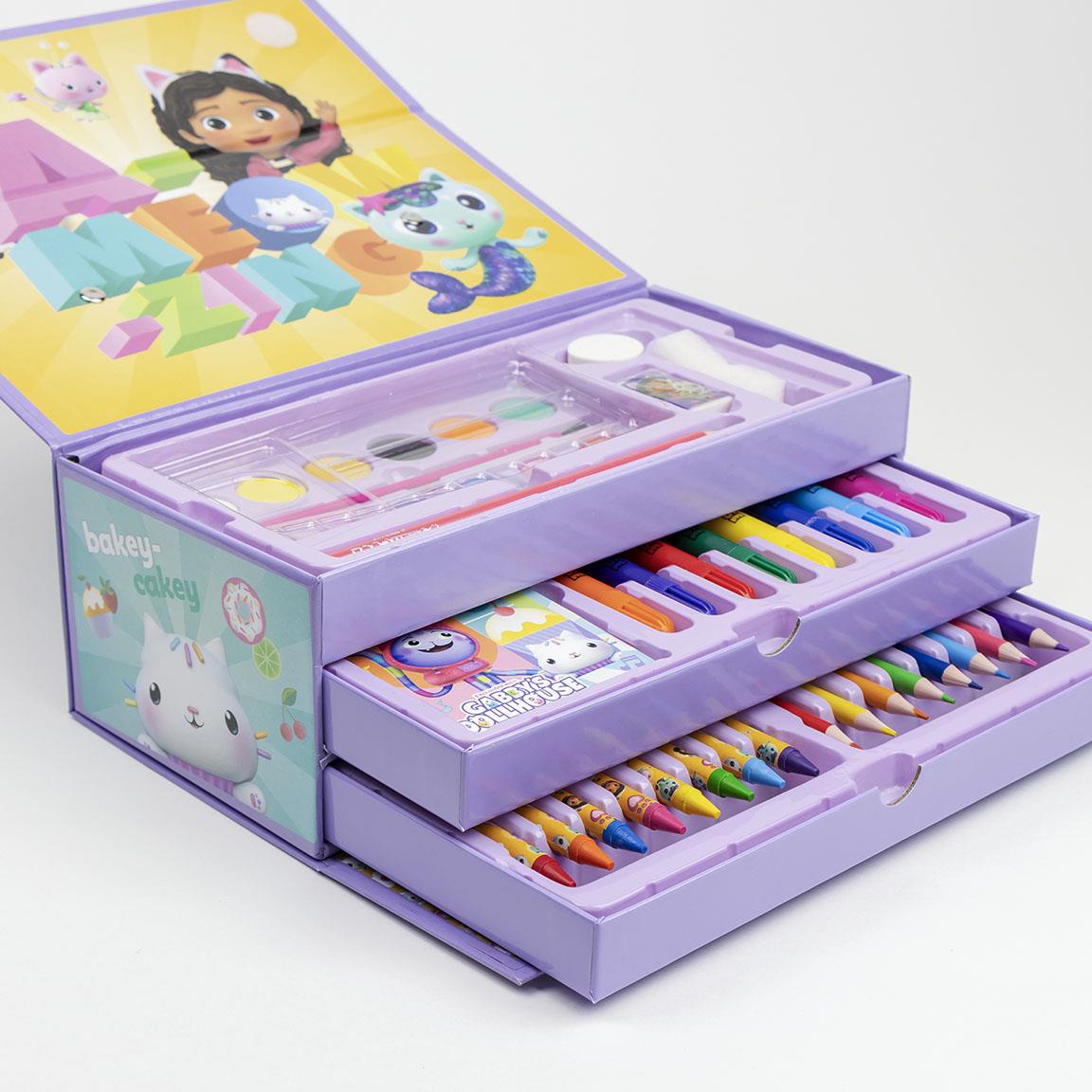 SET PAPELERÍA COLOREABLE MALETÍN GABBY´S DOLLHOUSE - Imagen 2